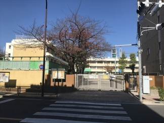 区立道上小学校