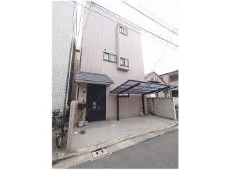 亀有駅徒歩5分♪ 重量鉄骨の建物♪